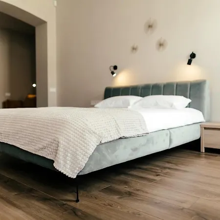 Lara Apartament 3 * Lviv